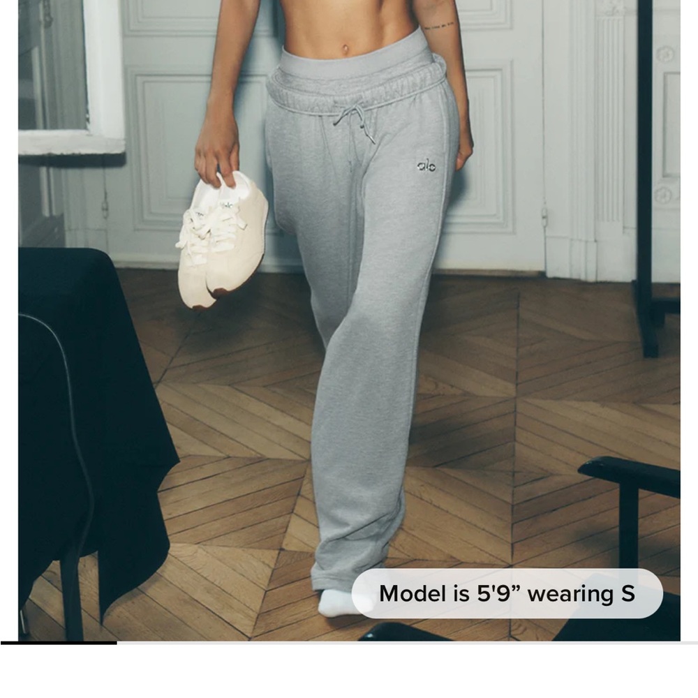 ALO Yoga Heather Gray Joggers